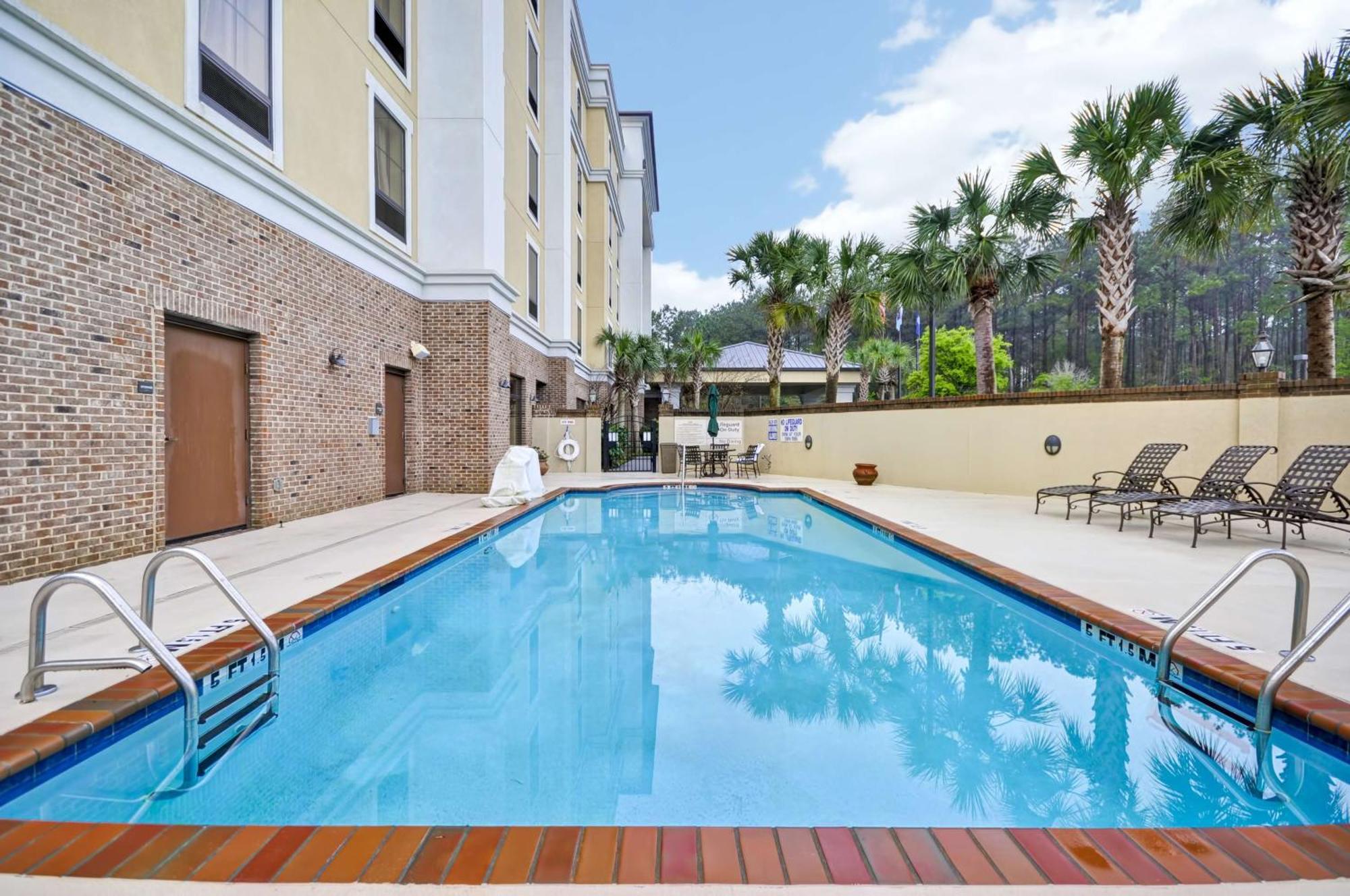 Hampton Inn & Suites North Charleston-University Boulevard Exterior foto